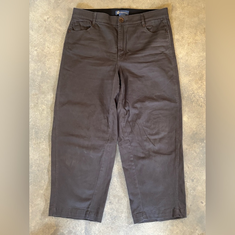 Democracy Brown Barrel Jeans